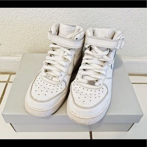 Nike Air Force 1